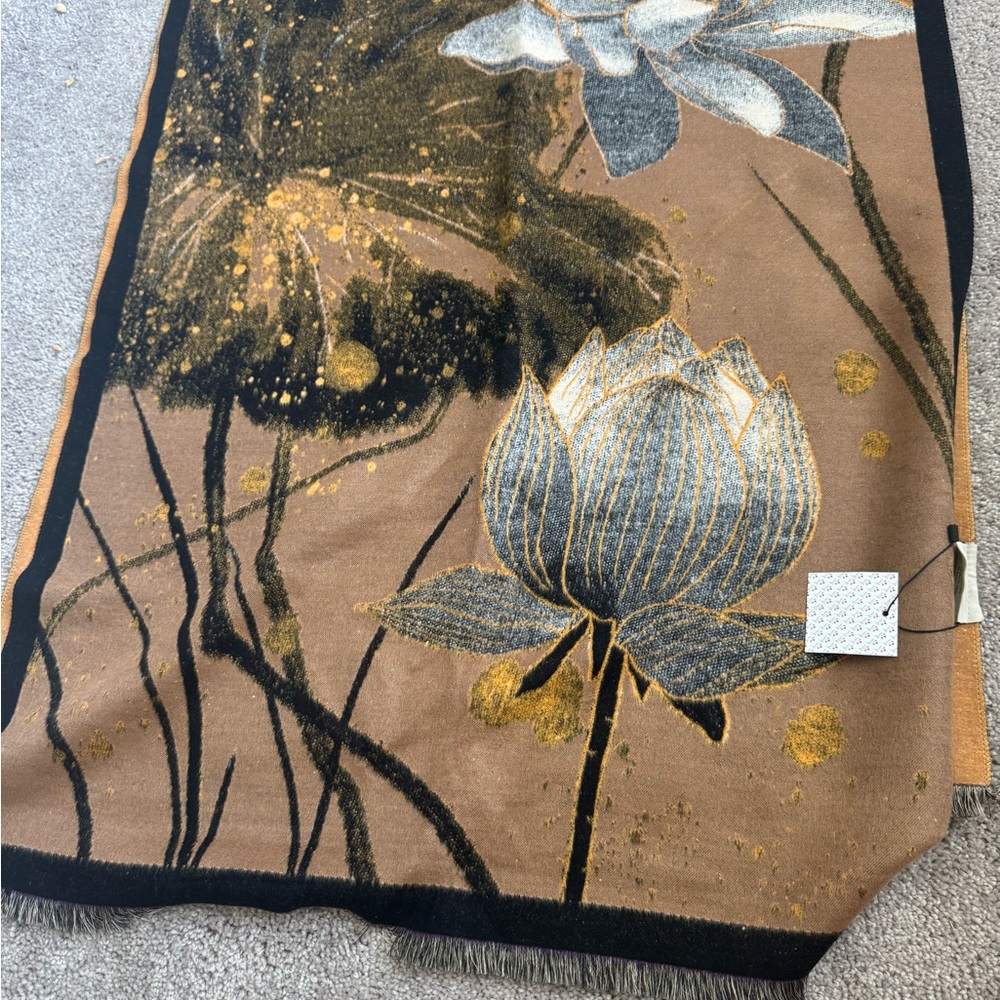 Julia Collection Floral Blanket with Gold and Black